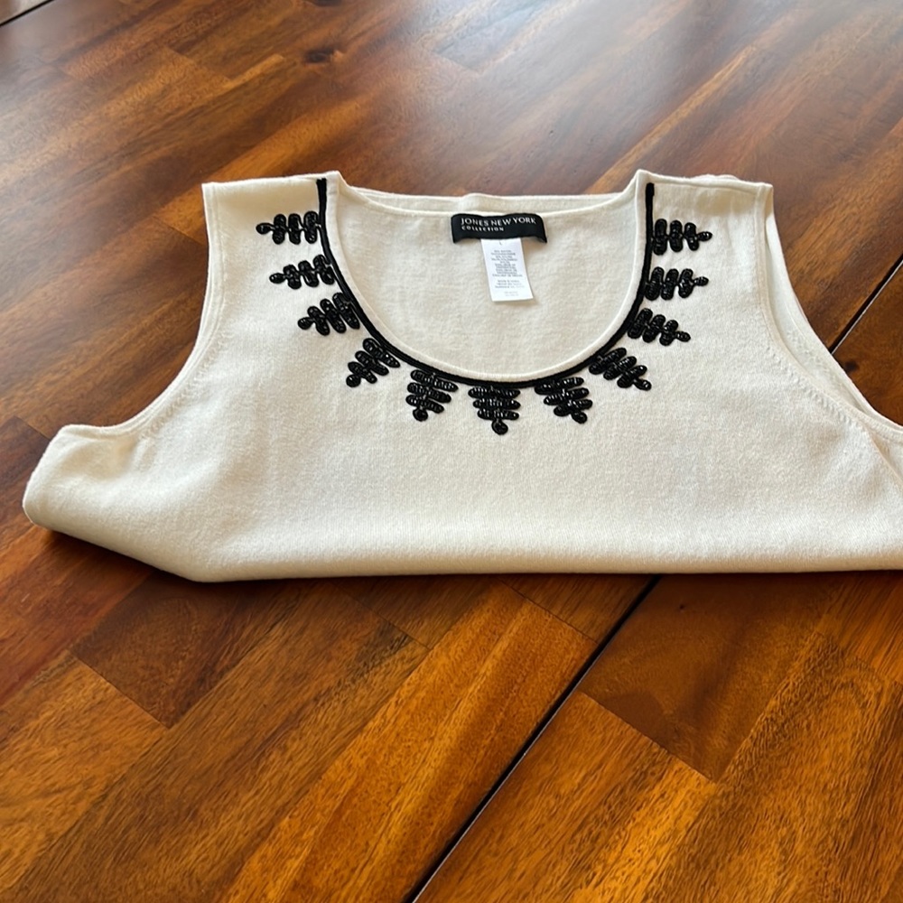 Jones New York Collection sleeveless shell
